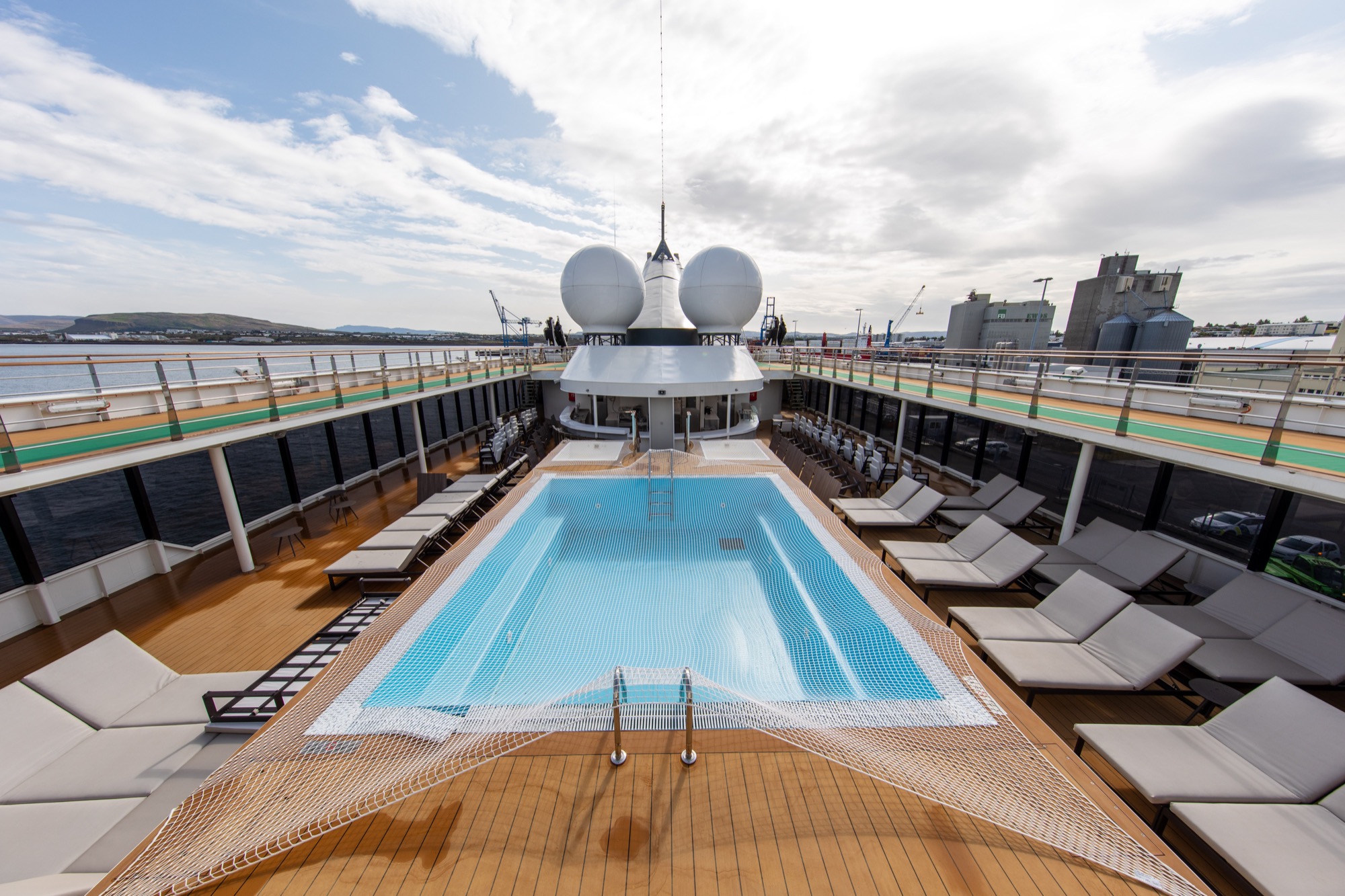 Quark Expeditions_World Explorer_Pool.jpg